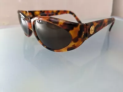 Oroton Hand Made Polarised Sunglasses 1103 Hu Frame Size(approx.mm) 52-17 135 • $75