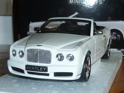 Miniature Minichamps 1/18 Bentley Mulsanne 2010 Noire - LE1026, état Comme Neuf