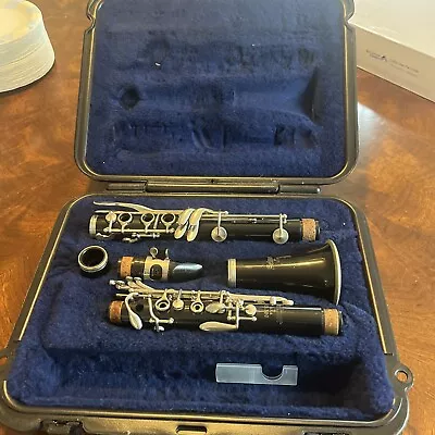 Selmer CL300 Clarinet Great Condition • $40