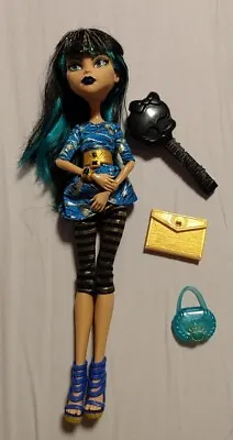 Monster High Cleo De Nile Picture Day Doll Accessories • $32.99