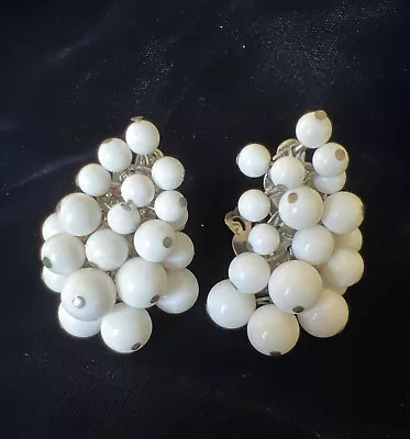 Vintage  Milk Glass  Bead Grape Cluster Clip On Earrings Lobe Hugger • $10.50