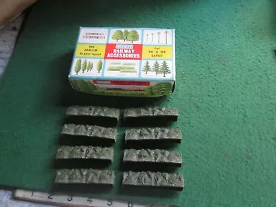 Merit Hedges (oo/ho-gauge) Boxed W20 • £3.99