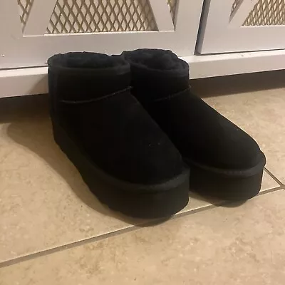 Ugg**Dupes**Women's Ultra Mini Platform Black Faux Fur.Sze:8. Warm! New. • $14.50