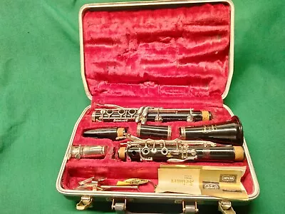 Vintage Bundy 1400 Clarinet Bb W/ Molded Hard Case~ School Student Instrument JD • $114.95