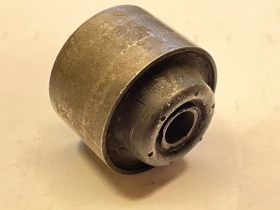 $15.75 • Buy Ford Transit  V4 08/1965-04/72 Insulator Engine Rear Support #2810e-6068-e Nos!