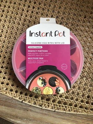 $2.99 • Buy Instant Pot Silicone Egg Bites With Lid 6 Compartments Multiuse Pan RED NEW