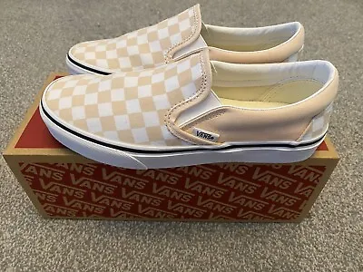 UK 5 - Ladies Vans Classic Slip On Checkerboard Trainers In Peach/White • £45