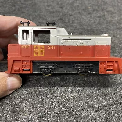 TYCO HO SCALE SANTA FE ATSF SWITCHER #241 VINTAGE USED Repair TSTD (HO040624-06) • $10