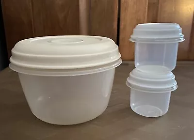 3 Pc Vintage Round Rubbermaid Servin Saver Food Storage Almond Lid Two #0/One #2 • $15