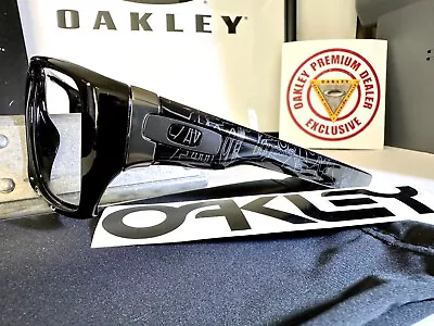 Rare Oakley Dispatch 1.0 • Polished History Ghost Text OO9090-02 W Bag & Decal • $15.50
