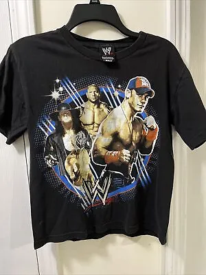 Boys WWE T-shirt Sz M Kids Multiple Wrestlers • £11.08