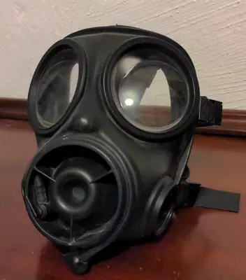 Genuine Size 3 S10 Gas Mask Respirator. [2] • £100