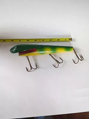 8 In Fudally's Reef Hawg Green Perch Jerkbait Crankbait Musky Lure • $20