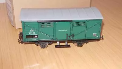 AQ251: ETS O Gauge Green Horse Box / Wagon - Tinplate • £40