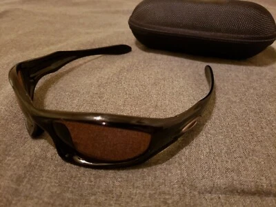 $320 • Buy Oakley Monster Dog Polished Black W/ Shallow Blue Polarized Lenses Very Rare