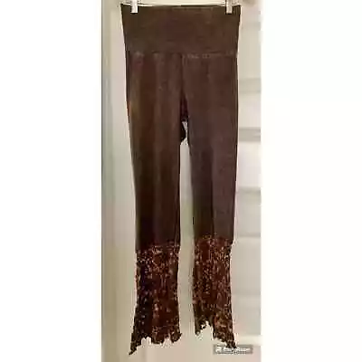 T Party Lace Block Bell Flare Yoga Pants Rustic Brown Mineral Wash Size Small • $20