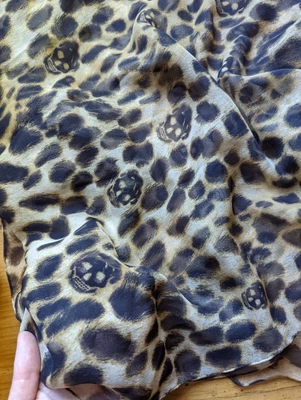 $329 • Buy Brand New Never Worn Alexander McQueen Silk Skull Scarf Made In Italy