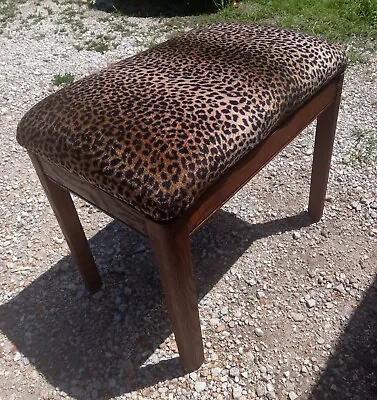 Oak Animal Print Vanity Bench  (VB33) • $299