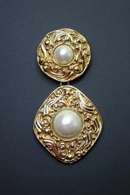 Vintage Authentic Coco Chanel Mabe Pearl Dangle Brooch Pin 3 1/4  Long • $489.99