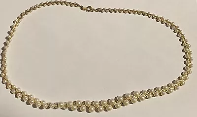 Vintage Trifari 23  Gold Tone Faux Oval Pearl Necklace • $9.99