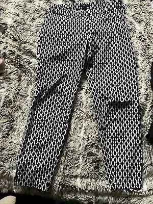 H&M Slim Leg Trousers Size 10 Black And Cream Print • £2