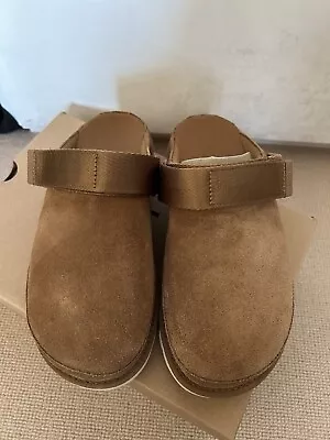 NEW Ugg Goldenstar Clog In Chestnut UK 5 Brand New In Box • £124.99