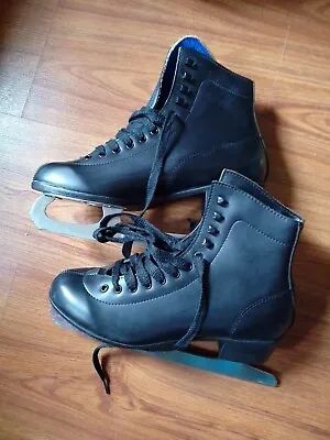 Figure 8's  Black Ice Skating Shoes Size 7 Mens  See Description. • $29.99