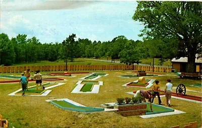 Chrome Postcard Mini Golf Putt Putt Fairfield Bay Arkansas AR UNP • $9.55