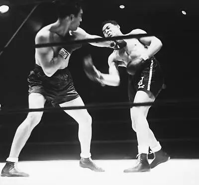 Max Schmeling And Joe Louis In Boxing Match 1936 Old Boxing Photo • $5.83