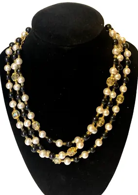 BEAUTIFUL VINTAGE Faux Pearl Beaded Necklace Black And White • $4