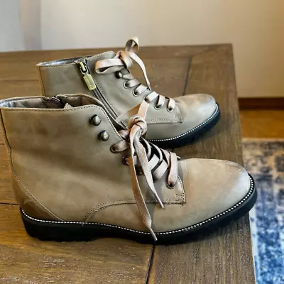 Blondo Women's Military Style Combat Waterproof Boots Mushroom Color Size 7.5M • $36.99