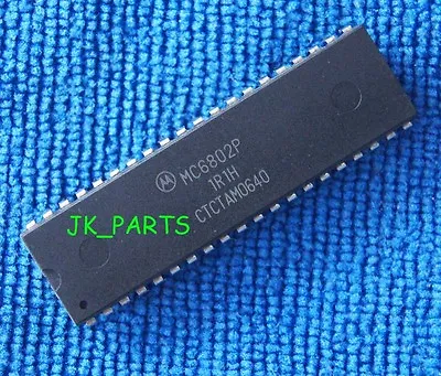 1pcs MC6800P MC6800 MOTOROLA DIP-40 • $4.50