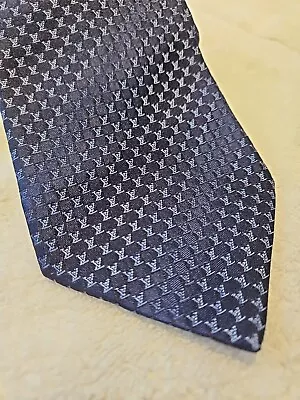 Louis Vuitton 100% Silk Tie Made In Italy LV Logo Excellent Condition! • £75