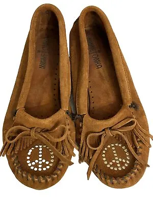 Minnetonka Brown Leather Suede Moccasins Peace Sign Studs Women’s Size 7 Boho • £26.98