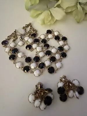 Vintage  Black & White Milk Glass Bezel Set Necklace & Earrings Set • $14.99