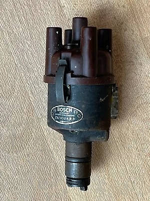 Volkswagen  Beetle Vintage Bosch Distributor ZV / JCU 4 R 3 • $59.68