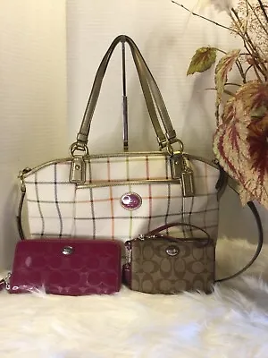 Coach F21364 Peyton Tattersall Plaid Large Pocket Tote With Wallet And Wristlet • $90
