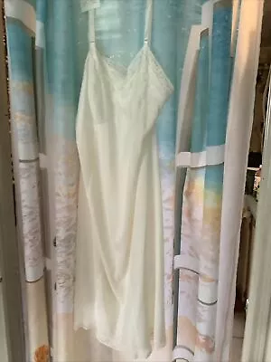 Sears Woman’s Vtg Full Slip Embroidered Trim Ivory Average 38 #132 • $12