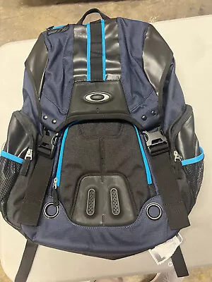 Oakley Gearbox LX Backpack • $79.97