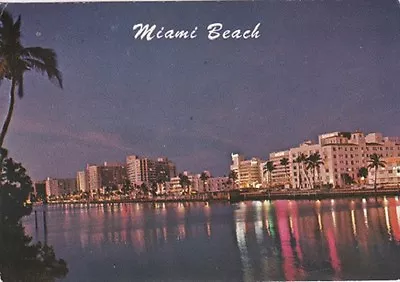 *Florida Postcard- Miami Beach   -Postmarked 1970's W/.13 USA)- (#23) • $4.99