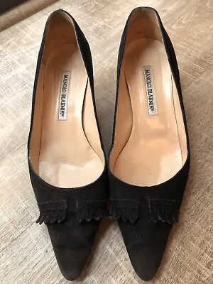 MANOLO BLAHNIK Womens Black Suede Point Toe Pump Heels 38 Fringe Detail • $95