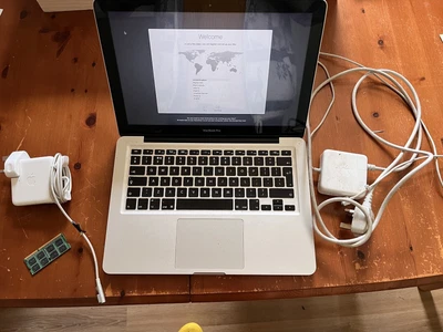 £31.20 • Buy Macbook Pro 2011 - 2.4Ghz I5 4 GbRAM + 4Gb (SEE DESCRIPTION) Faulty Cd Drive