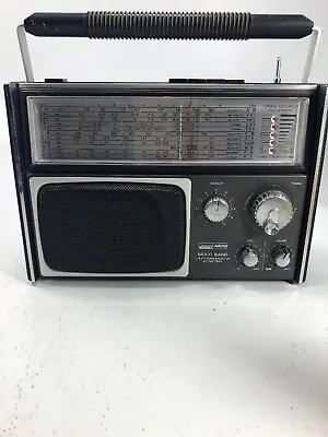 Vintage Montgomery Ward Airline Gen- 1479A Multi 5 Band Radio • $54.38