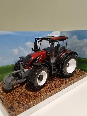 2017 Valtra N174 Tractor Toy Diecast Metal Model. Bburago 1:32 Scale. Farm Gift • £15.99
