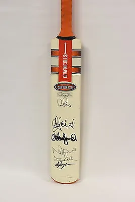 $299.95 • Buy Signed Cricket Bat - Ponting/Gilchrist/Hussey/Symonds/Cullen/Callum -Australia +