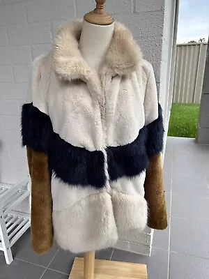 Ladies Zara Stunning Eskimo Style Jacket Size M TRF Outer Wear Lined  • $45