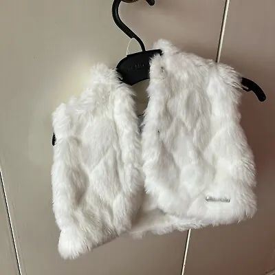 Baby Girl Fluffy Hooded Gilet Age 6 Months • £3