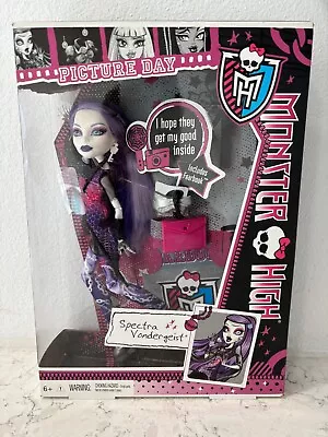 Monster High Doll - Picture Day - Spectra Vondergeist - New • $60