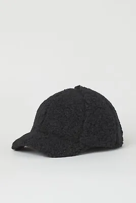 H&M Black Teddy Cap • £12