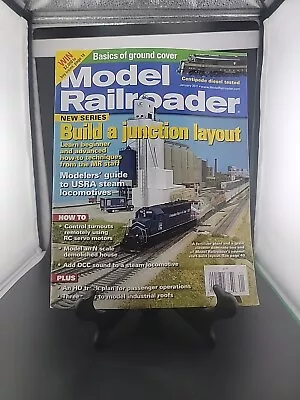 Model Railroader Magazine January 2011 • $8